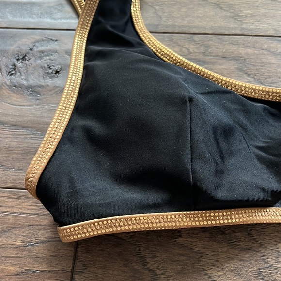 Aerie swim top - Picture 2 of 3